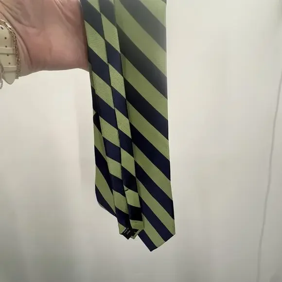 IZOD Silk Necktie Navy Green Repp Stripe Traditional Preppy Academia Classic - Picture 8 of 14
